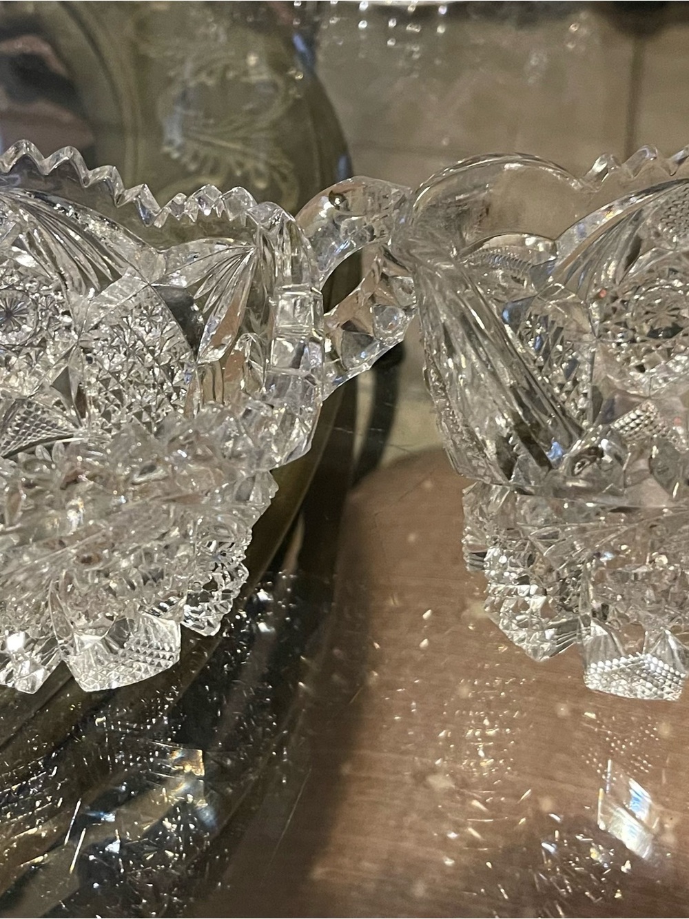 Cut crystal glass cream and sugar set